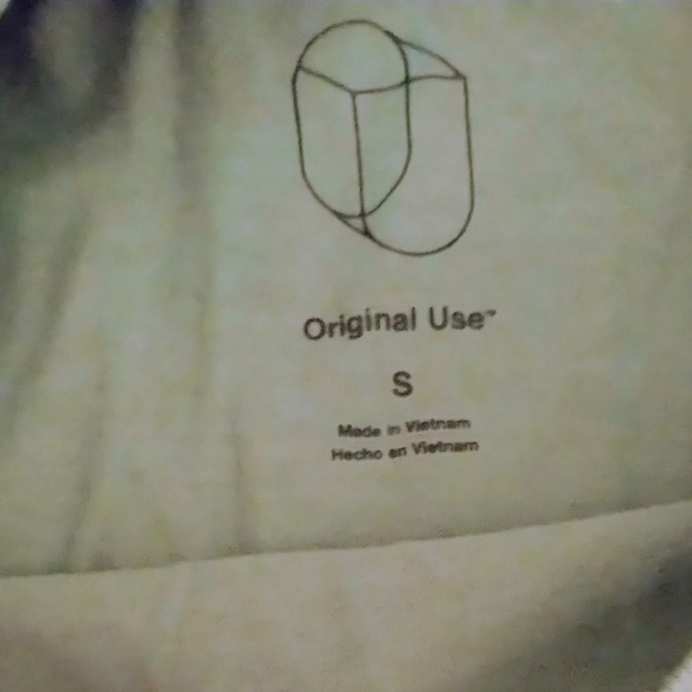 Earth day Every Day l  Graphic Tee. S - Picture 4 of 10